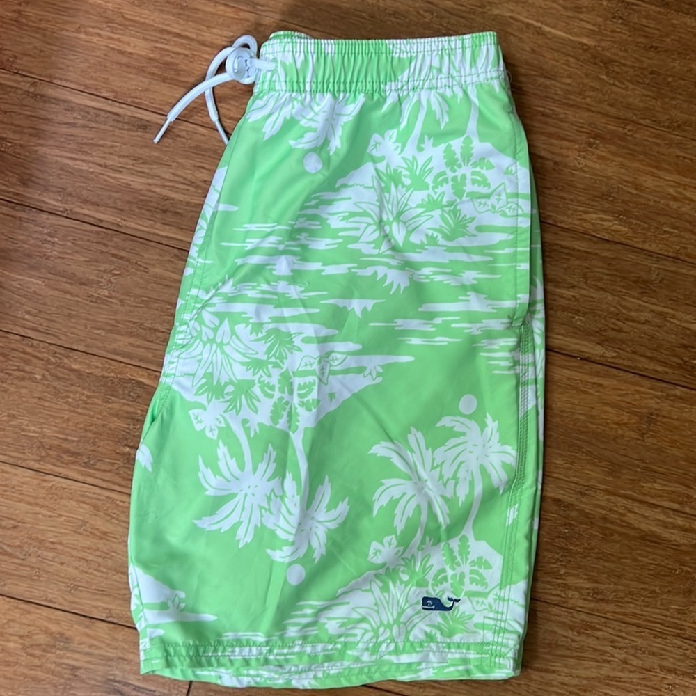 NEW VINEYARD VINES Men’s Swim Shorts Sz M